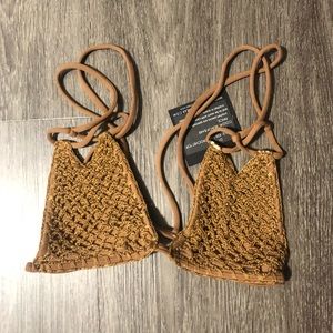ACACIA Kekaha top in Beach Babe